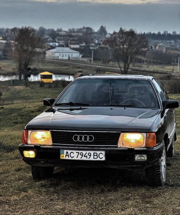 Audi 100 c3 2.3 бензин