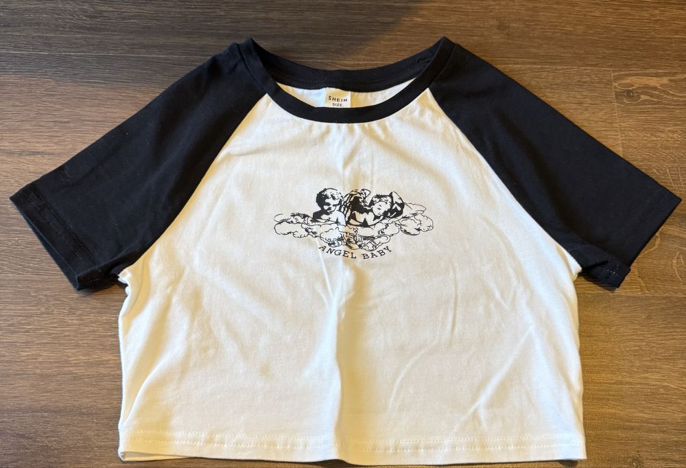 Футболка на дівчинку