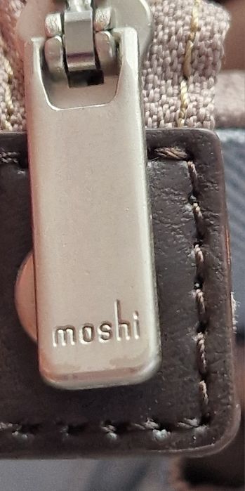 Torba na ipad Air 2, ipad Pro 9.7", tablet do 10" Moshi Urbana Mini