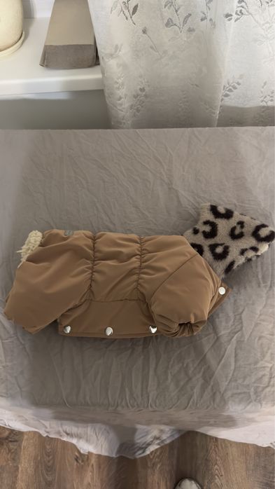 Продам собачу курточку зимову