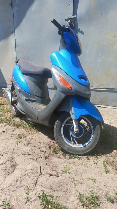 Продам скутер дефіант
