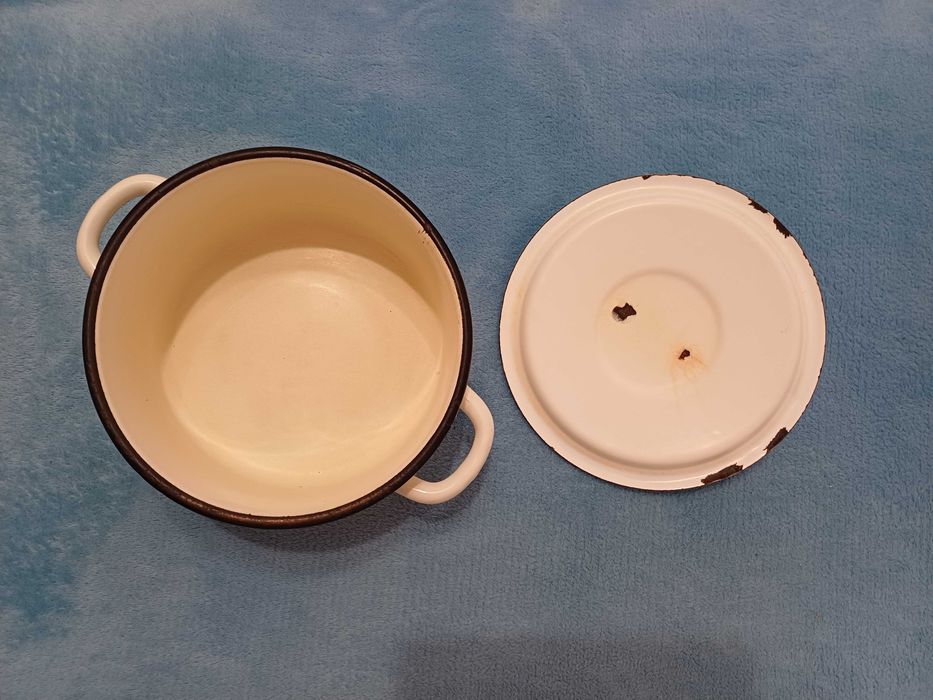 Для дачи,похода набор:эмалированная кастрюля(1,5л)+эмалированная миска