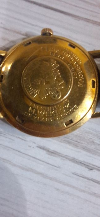 Часы Movado           .