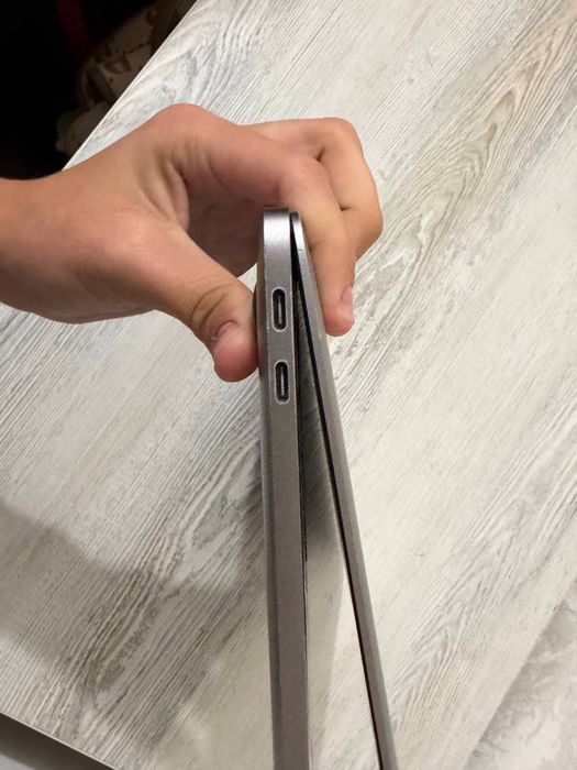 MacBook Air Retina 13 258