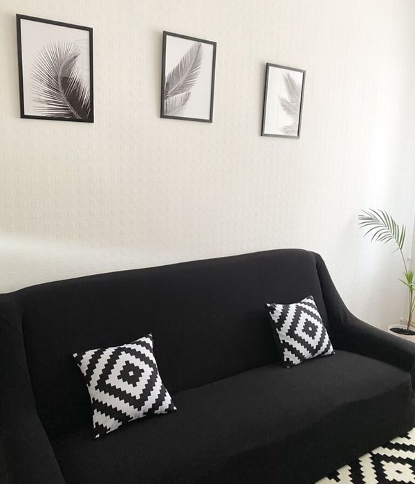 Здається чудова 4 кімнатна квартира в центрі міста.