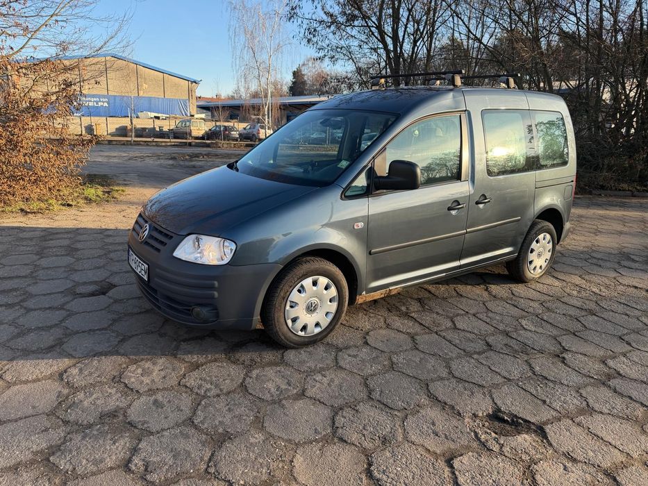 VW Caddy 2009 automat 1,9 TDI