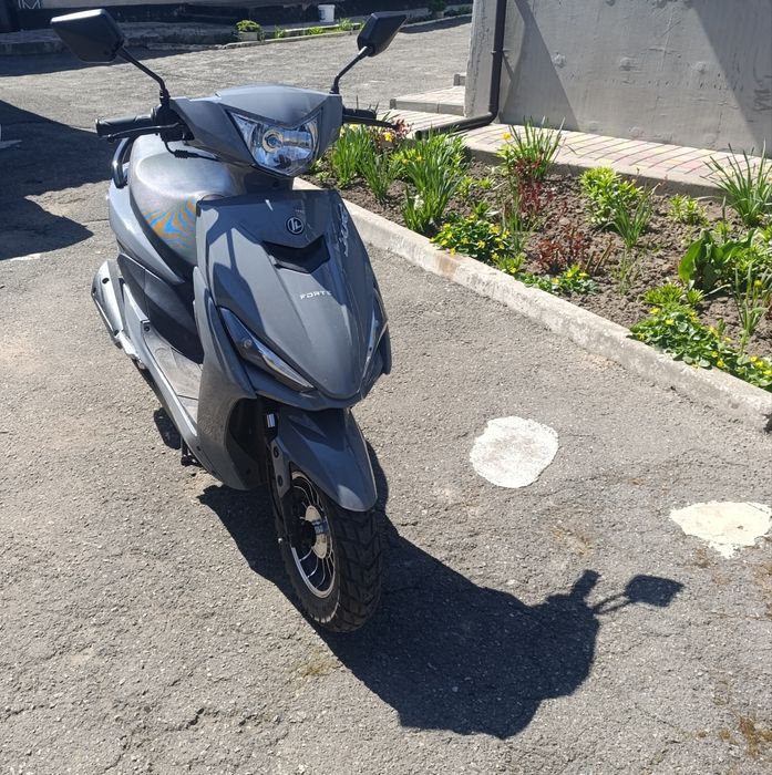 Продам скутер Forte Jog