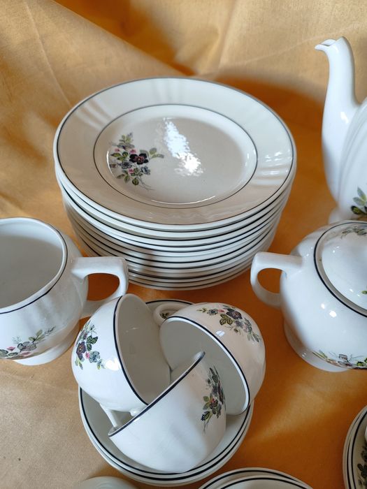 Serviço de chá/café completo Sacavém - 12 pessoas (39 peças)