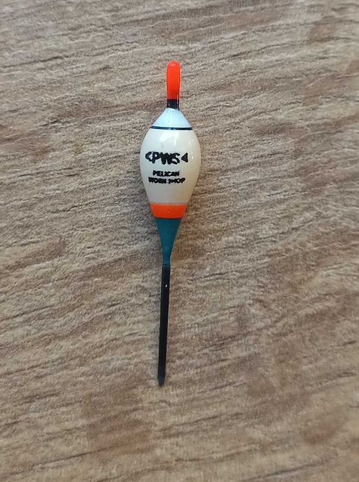 Delikatny spławik bardzo czuły na białoryb - Balsa. Biały. 0.3g. NOWY.
