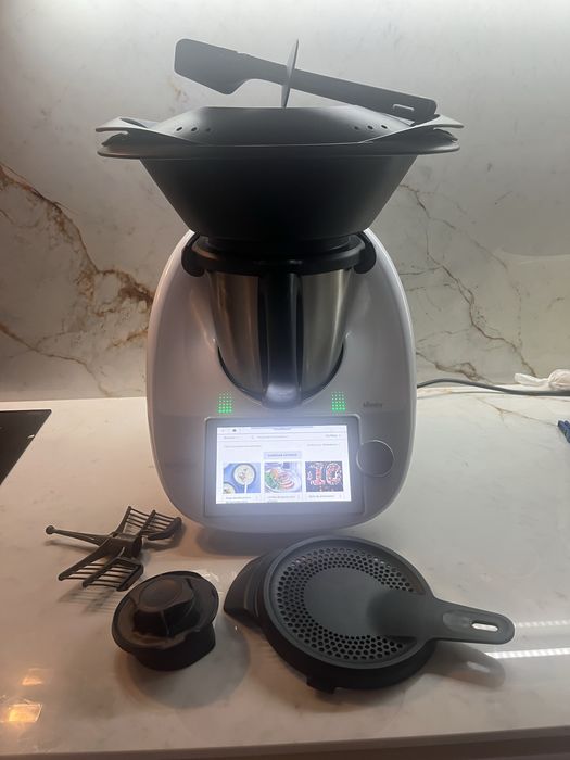 Bimby TM6 with minimal use, 2.5 years old, still under warranty64564402875393121