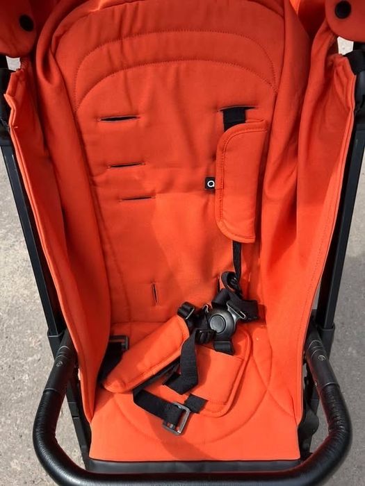 Продам коляску Anex air x