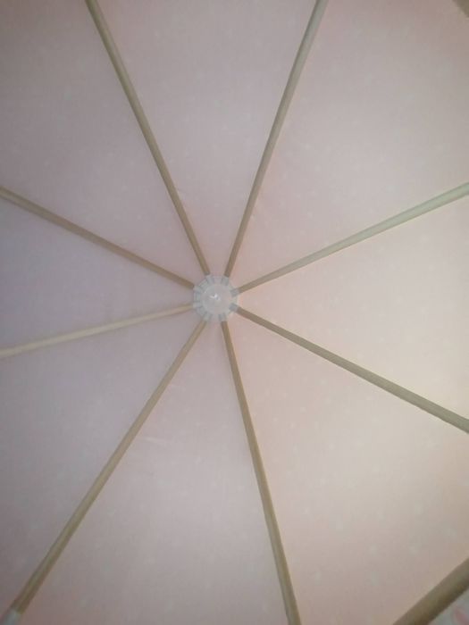 Tenda de tecido rosa