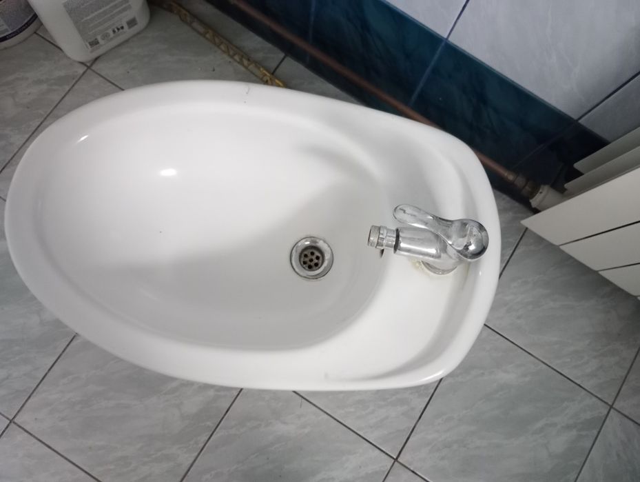 Bidet na sprzedaż