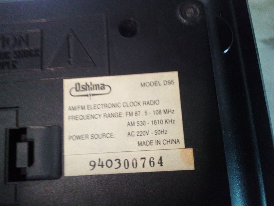 Rádio Despertador Antigo Oshima