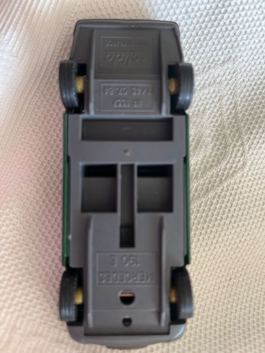 Caro solido Mercedes 190 E