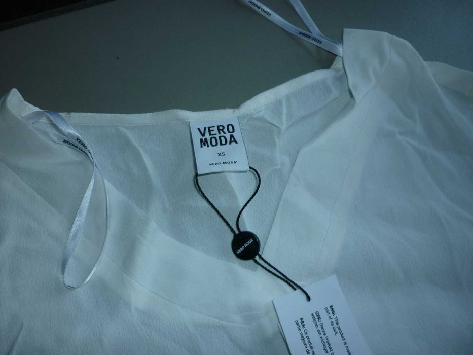 Vero Moda bluzka z piękną gipiurą nowa