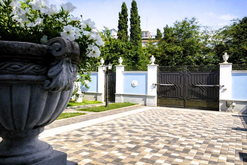 Будинок 460м2 на Печерську, вул. Звіринецька, поруч Ботанічний сад