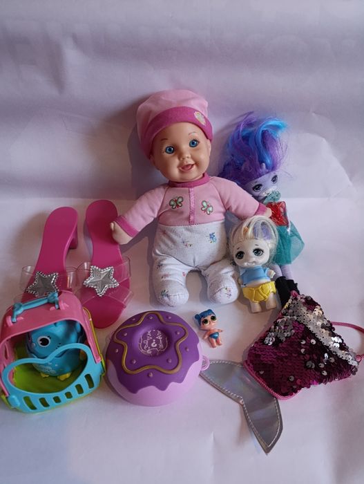 Лот іграшок для дівчинки