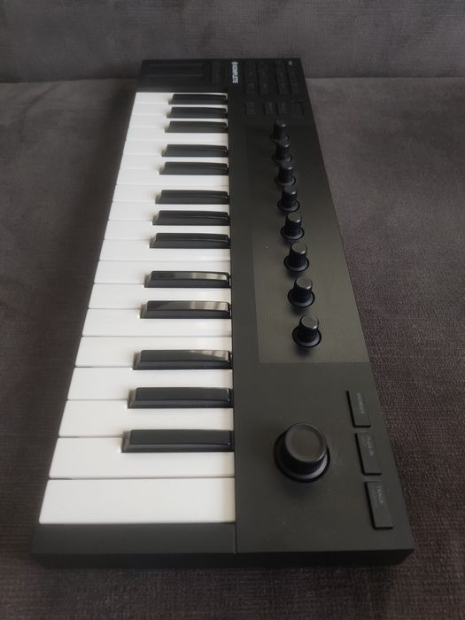 Komplete Kontrol M32 kontroler MIDI Wrocław Krzyki • OLX.pl
