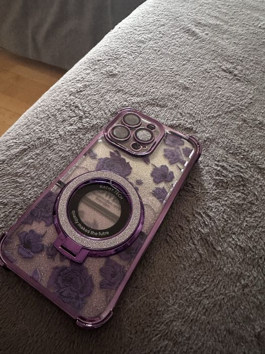 Продам чехол на Iphone 14 pro max