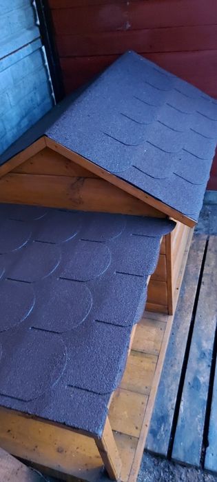 Duza ,otwierana i ocieplona ,buda dla psa