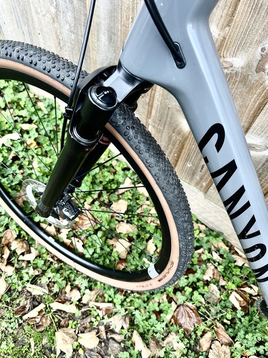 Canyon Grizl CF SL 8 2022 Carbon GRX Super stan Gravel Adventure