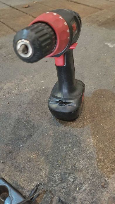 Шурупокрут SKIL 9.6V