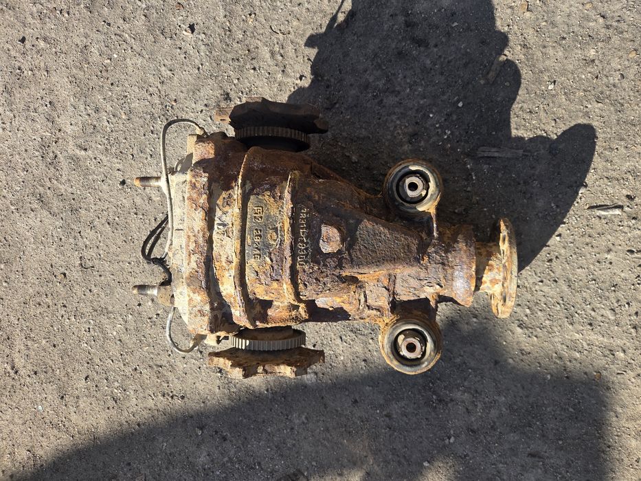 Dyfer tył z abs nissan Pathfinder r51 lll 4.0 V6