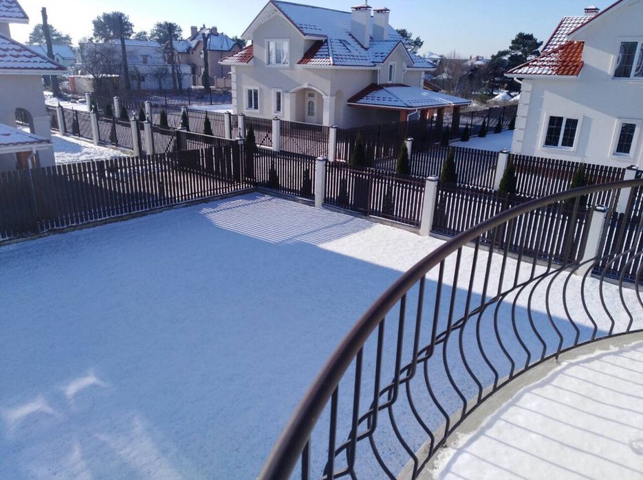 Котеджний Комплекс " Зарічний Гай"