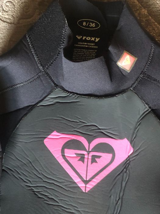 Fato de surf de roxy com fecho nas costas para Mulher64286242518147121