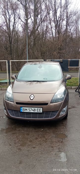 Рено сценік 3.  2009 року. 7 місний.тел: