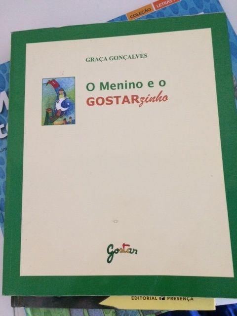 Livros diversos  para crianças/adolescentes