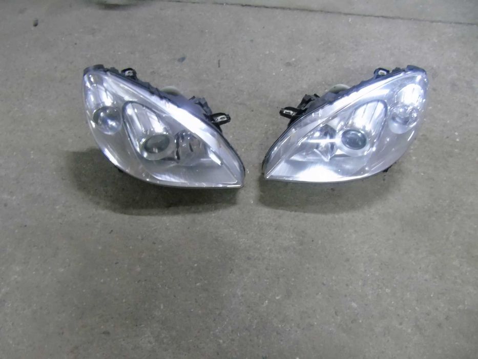 mercedes B klasa W 245 lampy przednie
