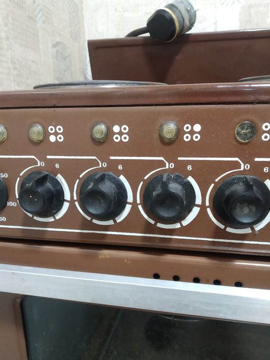 Продам электроплиту Электра 1001м...