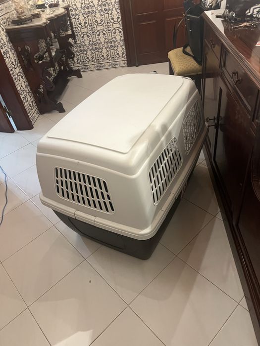 Transportadora para animais 65x93x68cm com bebedouro incluído