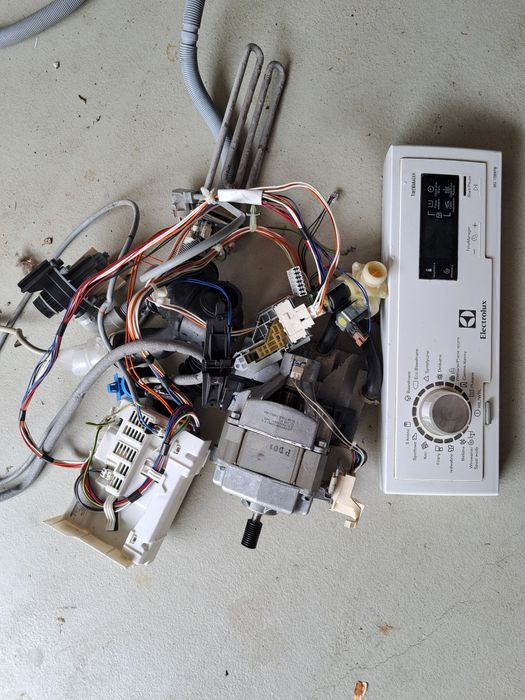 Pralka electrolux EWT1266EDW