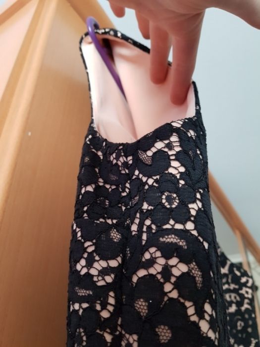Sukienka z koronką