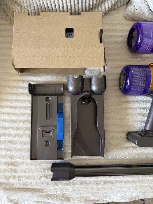 Dyson v12 slim Absolute
