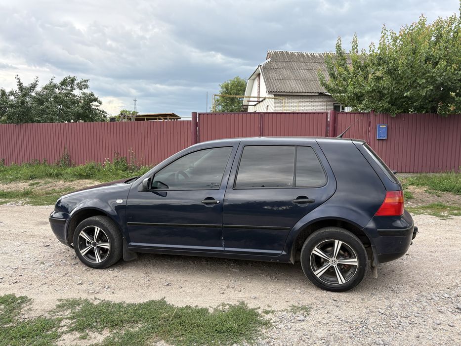 Продам Volkswagen Golf