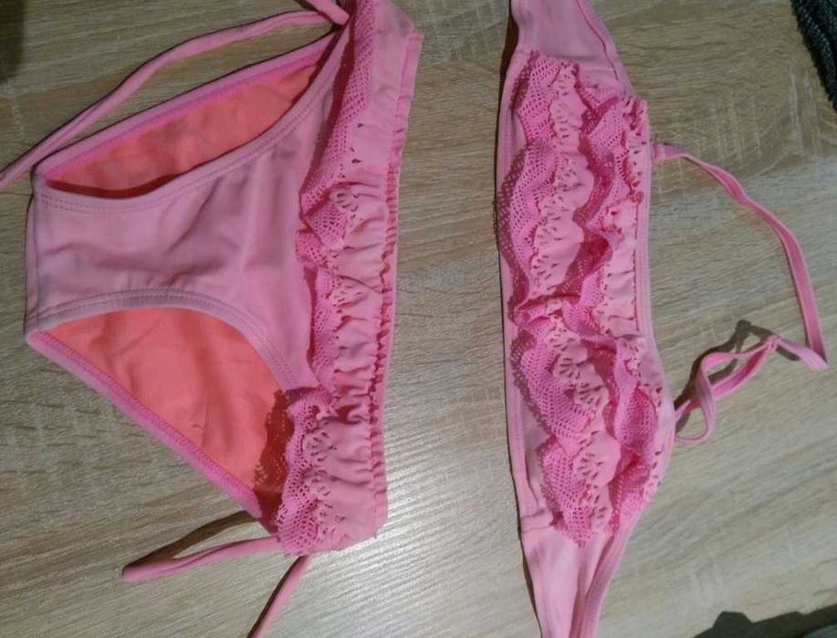 Strój dwuczęściowy różowy  rozm. 128