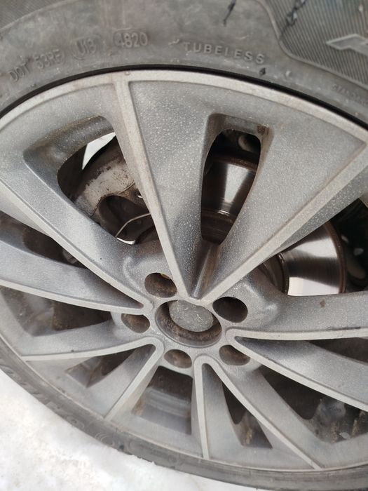 Продам Мерседес очкарик двигатель 2.8 л газ бензин ездит на газу и бен