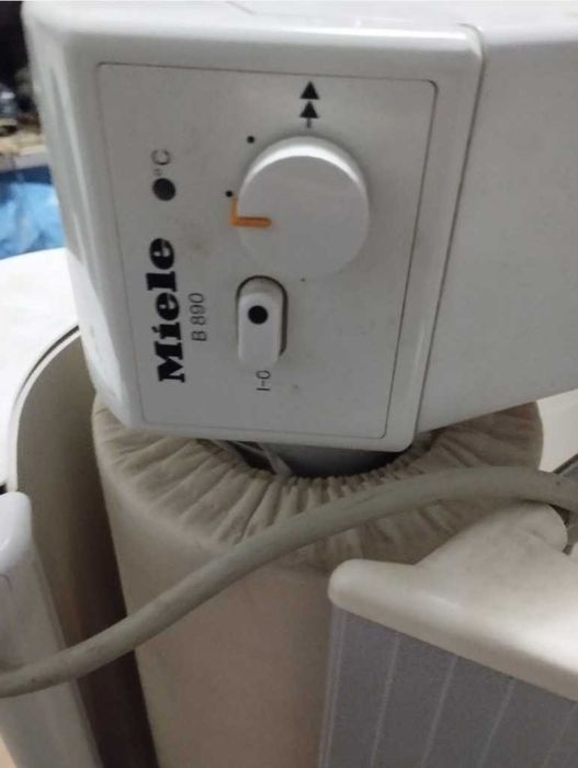 Magiel elektryczny prasowalnica Miele B890 profesional