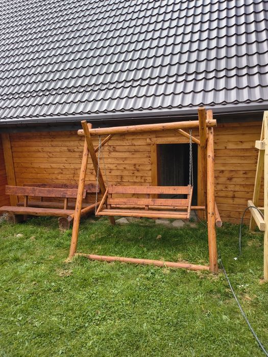 Solidny stół dębowy