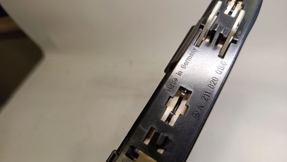 Luz stop adicional / 3º stop MERCEDES-BENZ Classe E (W211)