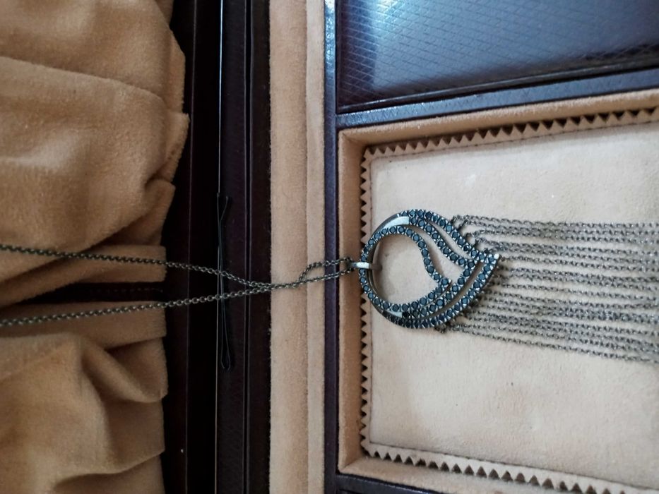 Conj fio e brincos emporio armani pedras negras