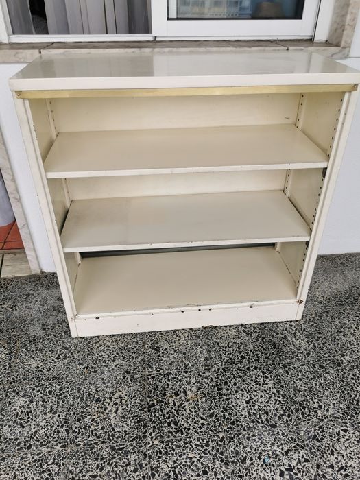 Móvel Estante Ferro c/3 Prateleiras