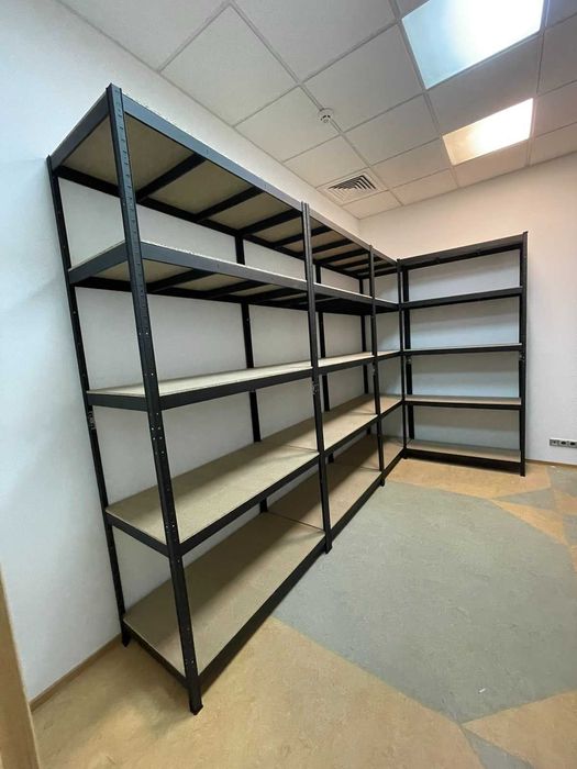 Стелаж металевий зручний в збиранні та надійний