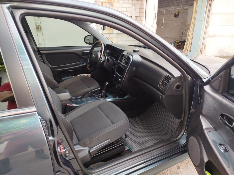 Hyundai sonata ef
