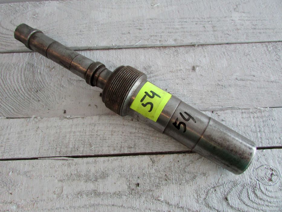 Wrzeciono do frezarki o dwóch średnicach Ø24 i Ø16 mm  nr 54