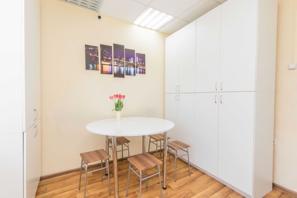 ВИП Хостел Киев Золотые ворота Университет Театральная Есть места !